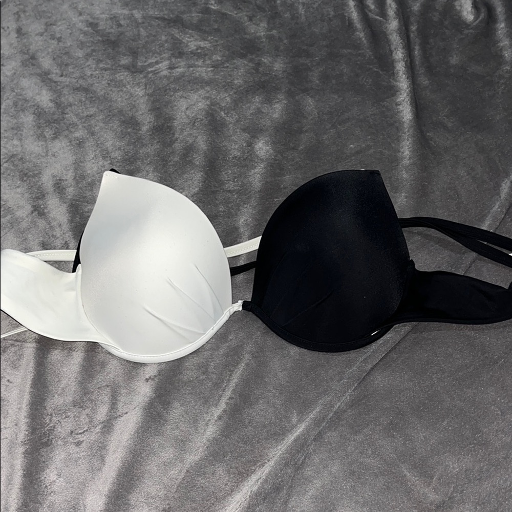 Victoria’s Secret bikini top